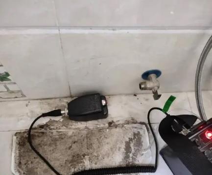 李沧屋顶漏水维修公司分享下卫生间漏水的危害及解决方法